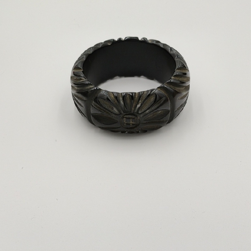 Vintage 1960s  Rare OOAK Etched Floral Black Bakelite Bangle Bracelet